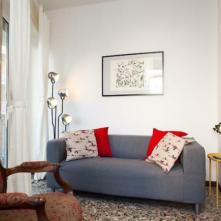 Casa Liberta - Downtown Modern Apartment With Airconditioning サンレモ エクステリア 写真