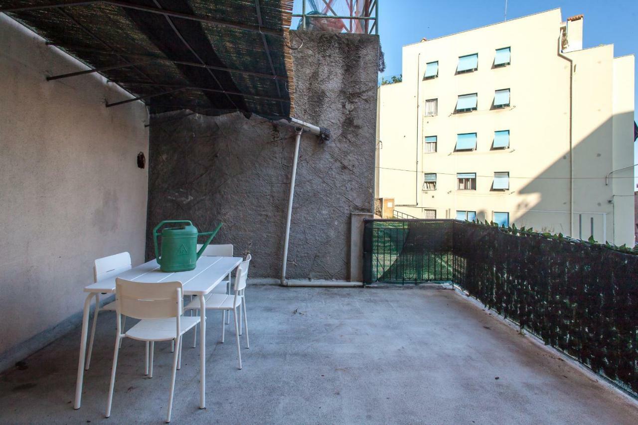 Casa Liberta - Downtown Modern Apartment With Airconditioning サンレモ エクステリア 写真