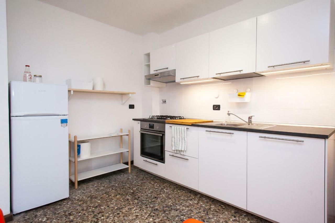 Casa Liberta - Downtown Modern Apartment With Airconditioning サンレモ エクステリア 写真
