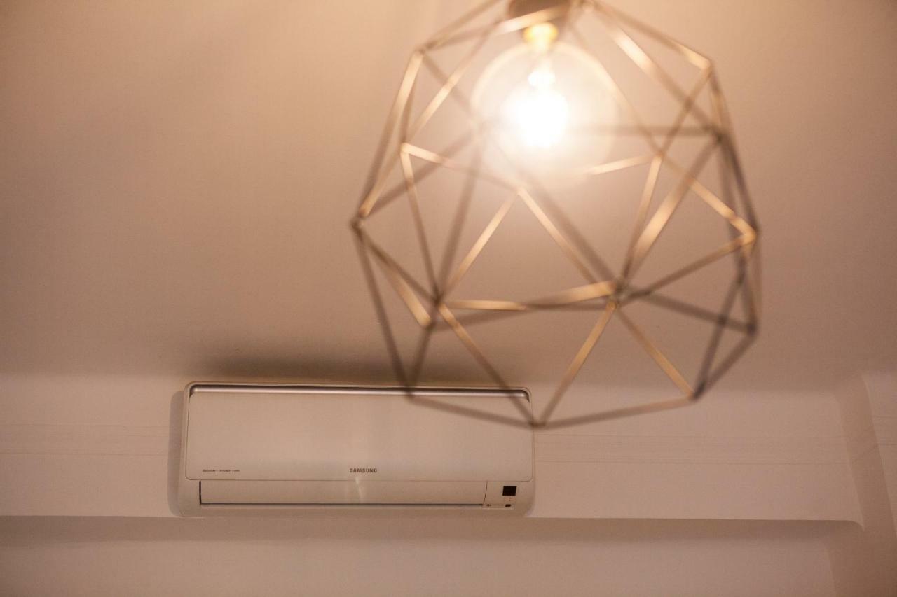 Casa Liberta - Downtown Modern Apartment With Airconditioning サンレモ エクステリア 写真